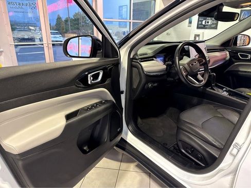 Used 2022 Jeep Compass Limited w/ Sun and Sound Group AWD/4WD image 15