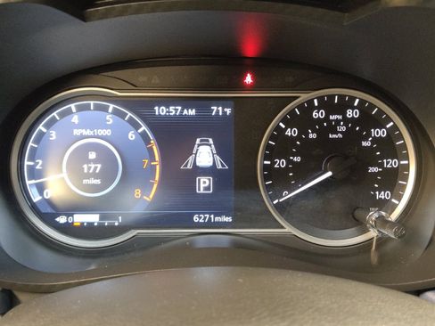 Used 2025 Nissan Versa SV w/ Trunk Package FWD image 23