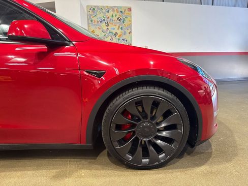 Used 2023 Tesla Model Y Performance AWD/4WD image 52