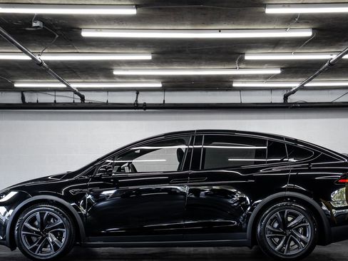 Used 2026 Tesla Model X image 2