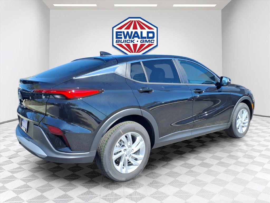New 2026 Buick Envista Sport Touring FWD image 4