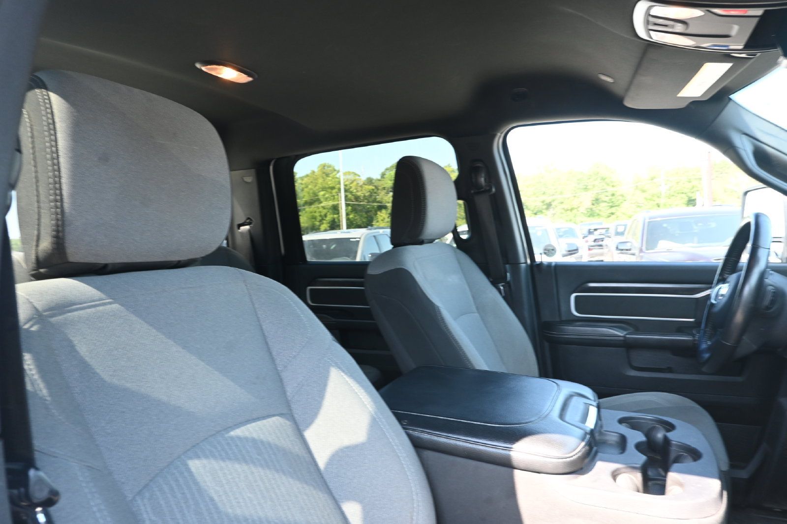 Used 2024 RAM 2500 Big Horn AWD/4WD image 28
