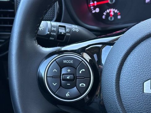 Used 2022 Kia Soul GT-Line FWD image 34