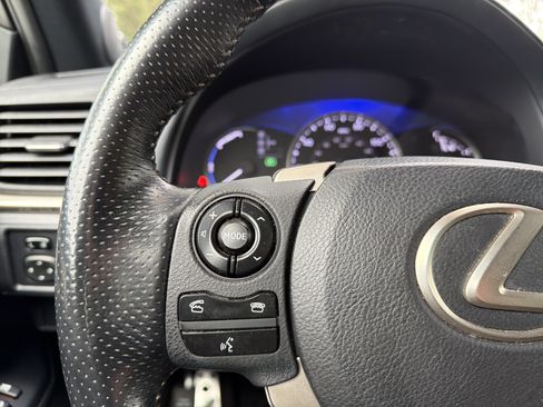 Used 2015 Lexus CT 200h w/ Navigation Package FWD image 19