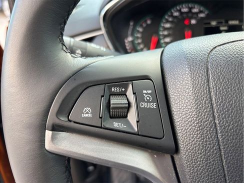 Used 2017 Chevrolet Trax LT w/ LT Convenience Package image 20