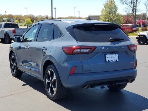Certified 2023 Ford Escape ST-Line Elite w/ Premium Technology Package AWD/4WD image 4