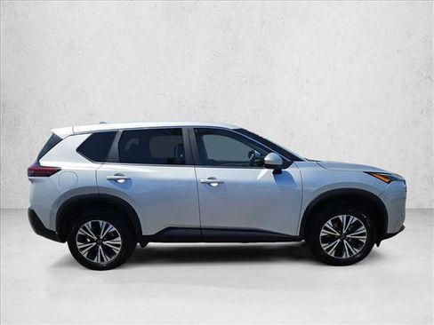 Used 2023 Nissan Rogue SV AWD/4WD image 4