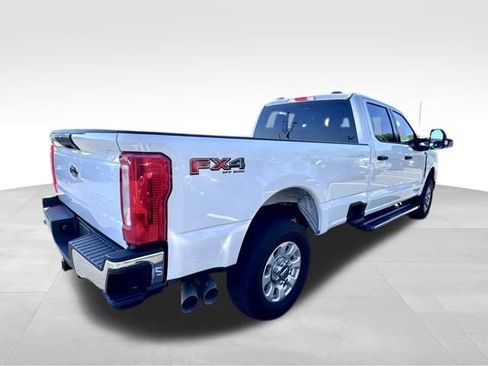 Used 2024 Ford F250 XLT w/ FX4 Off-Road Package AWD/4WD image 7