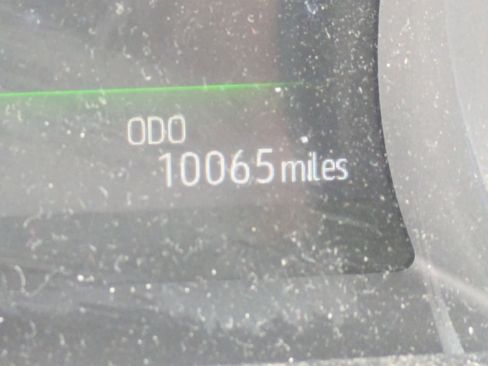 Used 2024 Toyota Camry XLE w/ Navigation Package image 9