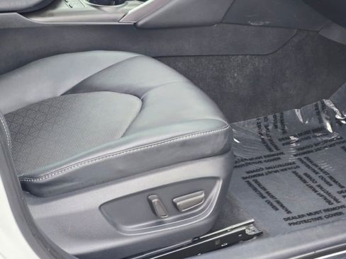 Used 2024 Toyota Camry XSE image 6
