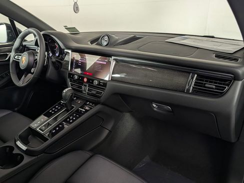 New 2026 Porsche Macan GTS AWD/4WD image 19