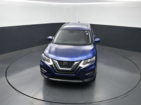 Used 2020 Nissan Rogue SV w/ Premium Package FWD image 21