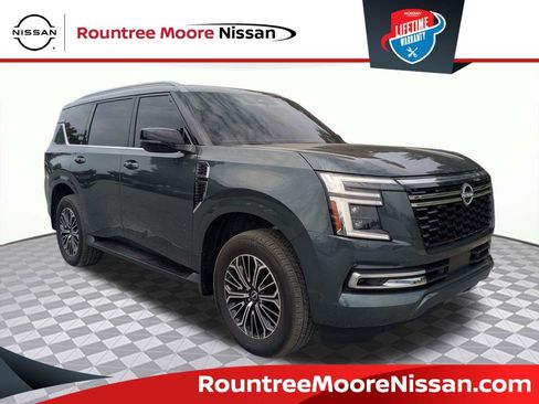 Used 2025 Nissan Armada SL w/ Captain's Chari Seat Package AWD/4WD image 1