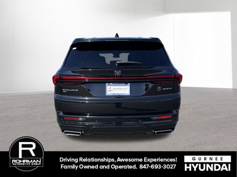 Used 2025 Buick Enclave Sport Touring AWD/4WD image 8