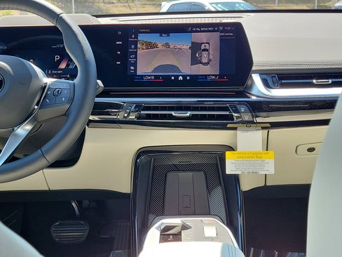 New 2026 BMW X1 xDrive28i w/ Technology Package AWD/4WD image 12