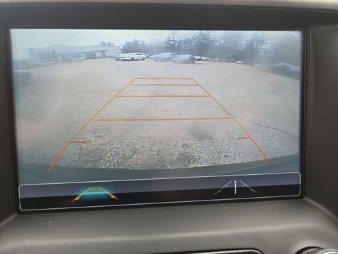 Used 2019 GMC Acadia SLE image 30