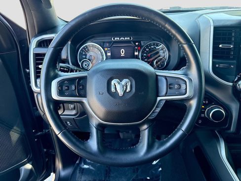 Used 2022 RAM 1500 Big Horn AWD/4WD image 11