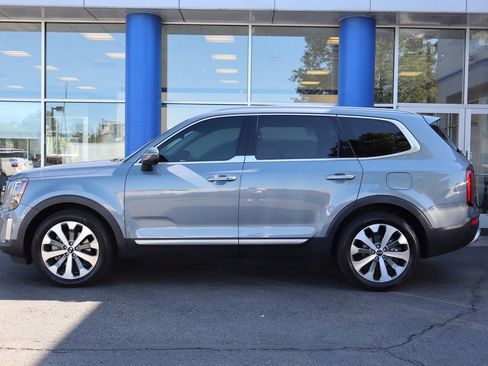 Used 2020 Kia Telluride S AWD/4WD image 2