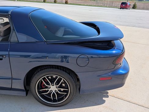 Used 2002 Pontiac Firebird Formula w/ SLP Firehawk Pkg RWD image 32