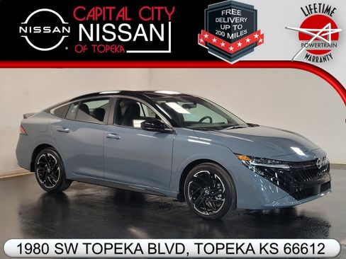 New 2026 Nissan Sentra SR image 1