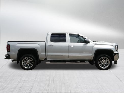 Used 2017 GMC Sierra 1500 SLT w/ SLT Premium Package AWD/4WD image 8