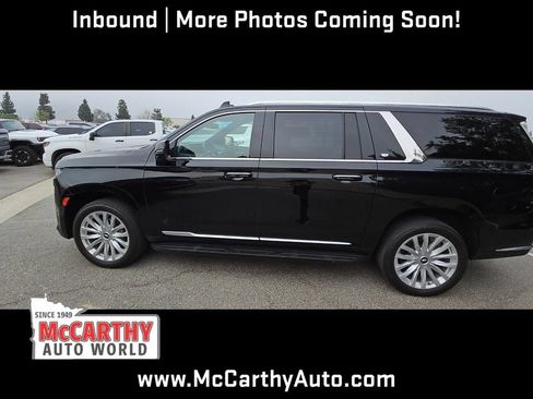 Used 2024 Cadillac Escalade ESV Luxury AWD/4WD image 4