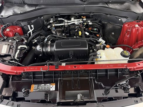 Used 2023 Ford Explorer XLT w/ Equipment Group 202A image 9