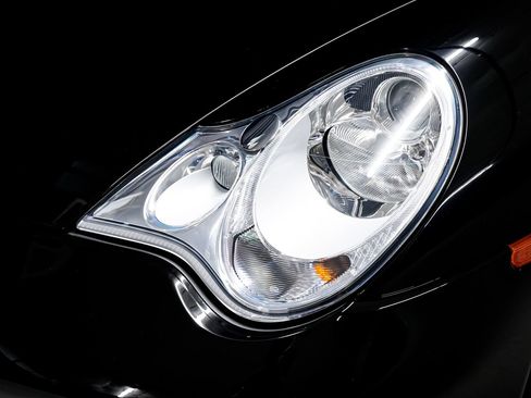 Used 2004 Porsche 911 Turbo AWD/4WD image 33