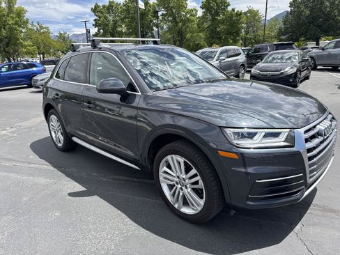 Used 2020 Audi Q5 2.0T Premium Plus w/ Premium Plus Package AWD/4WD image 4