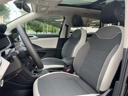 New 2026 Volkswagen Taos SE FWD image 12