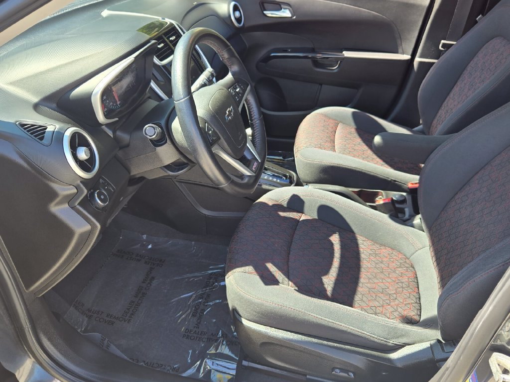 Used 2018 Chevrolet Sonic LT w/ Convenience Package FWD image 10