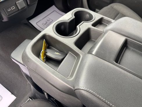 Used 2023 Chevrolet Silverado 1500 Custom Trail Boss w/ LPO, Dark Essentials Package image 24