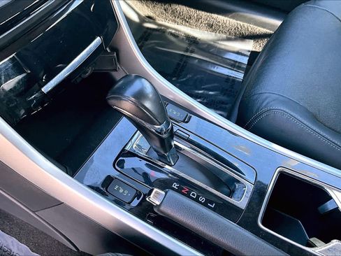 Used 2017 Honda Accord EX-L image 17