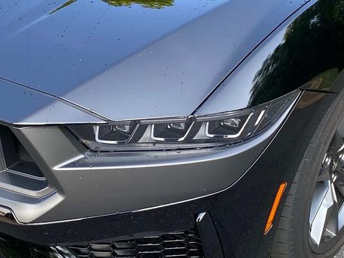 Used 2025 Ford Mustang Dark Horse RWD image 5