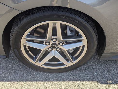 Used 2025 Ford Mustang GT Premium image 9