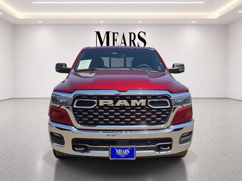 Used 2025 RAM 1500 Big Horn AWD/4WD image 8