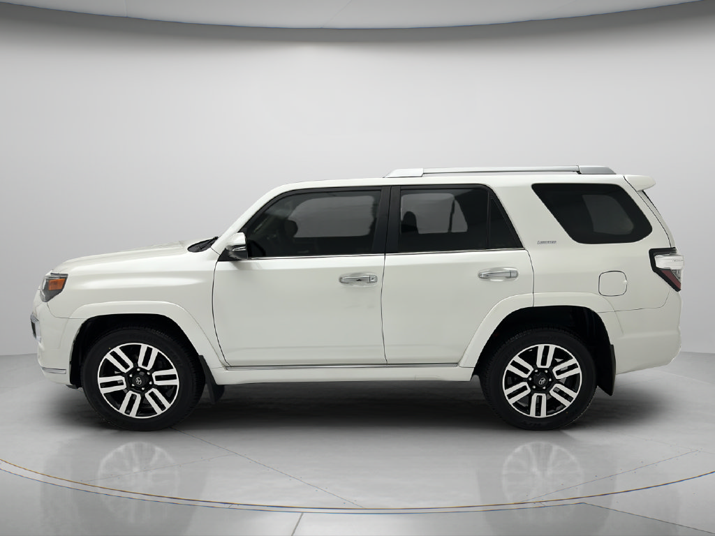 Used 2022 Toyota 4Runner Limited AWD/4WD image 8