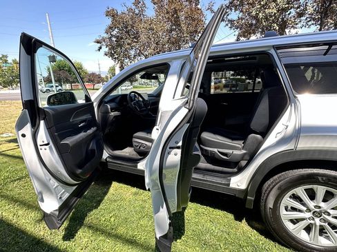 Used 2026 Toyota Grand Highlander AWD Hybrid image 20