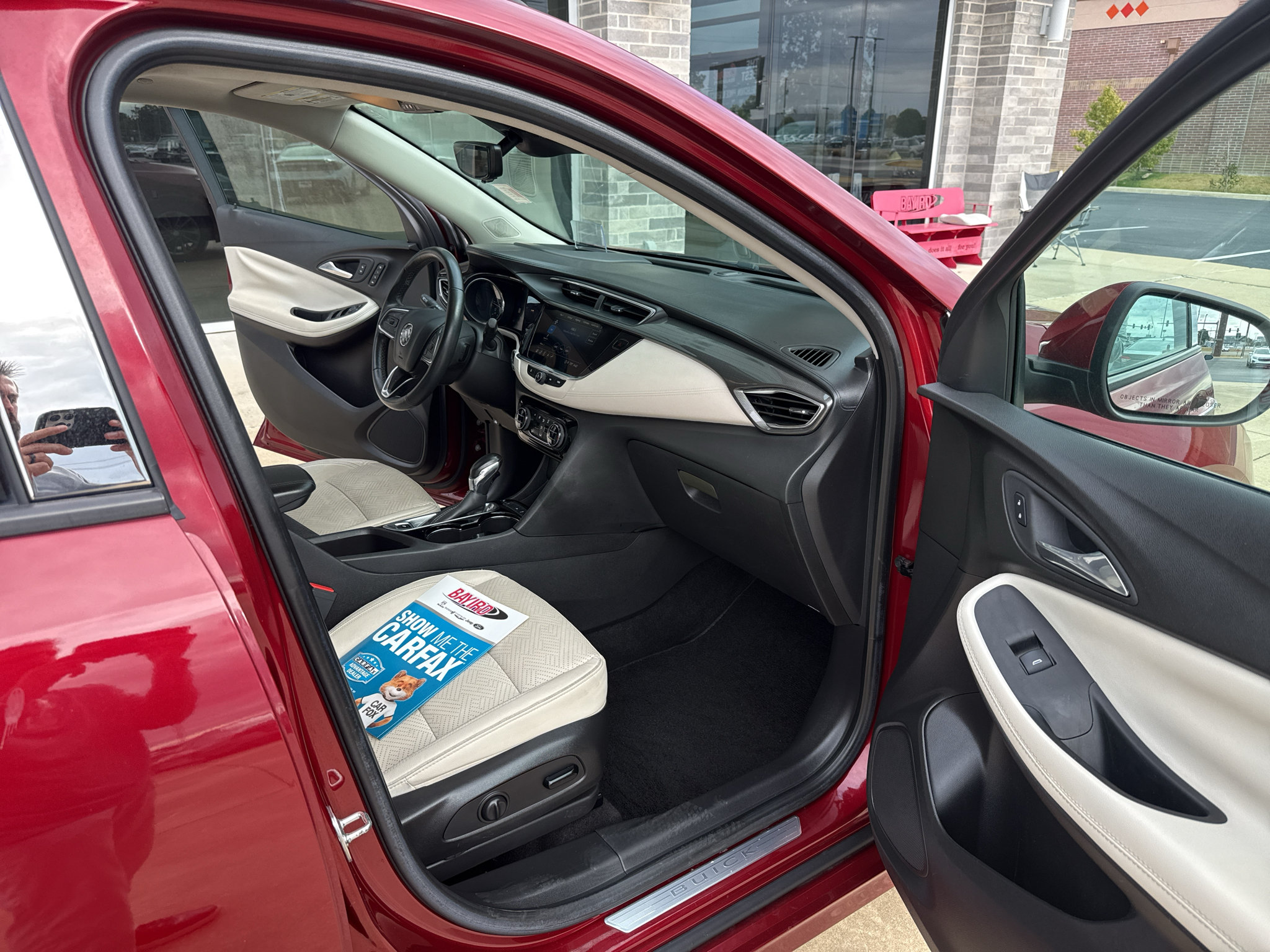 Used 2022 Buick Encore GX Essence w/ Advanced Technology Package FWD image 26