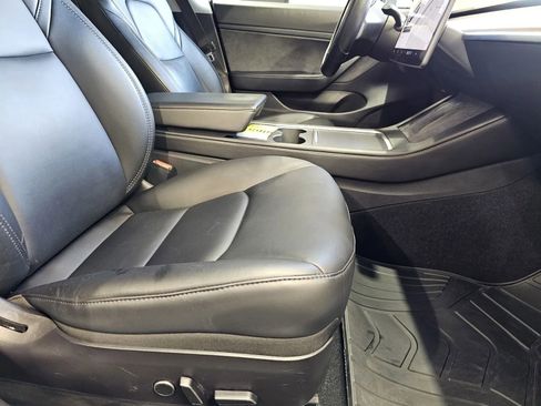 Used 2021 Tesla Model 3 Standard Range Plus RWD image 7