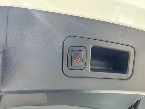 Used 2017 Tesla Model S 75 RWD image 21