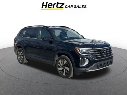Used 2025 Volkswagen Atlas SE image 1