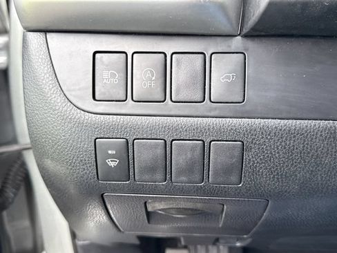 Used 2019 Toyota Highlander XLE AWD/4WD image 30