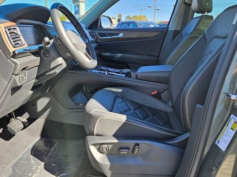 New 2026 Volkswagen Atlas SE image 5