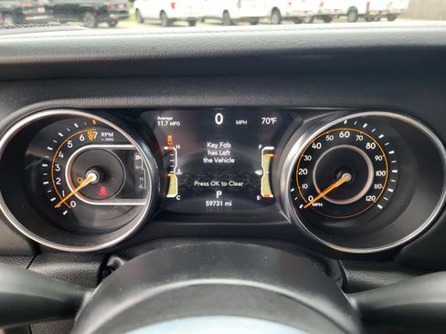 Used 2020 Jeep Gladiator Overland image 19