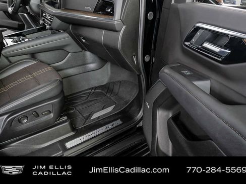 Used 2025 Chevrolet Tahoe High Country RWD image 25