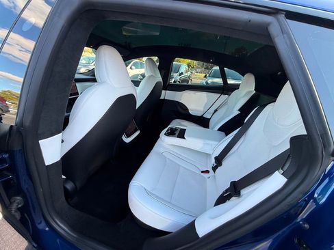 Used 2022 Tesla Model S Plaid image 24