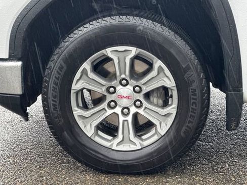 Used 2024 GMC Sierra 1500 SLT image 45