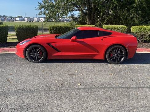 Used 2014 Chevrolet Corvette Stingray Coupe RWD image 9
