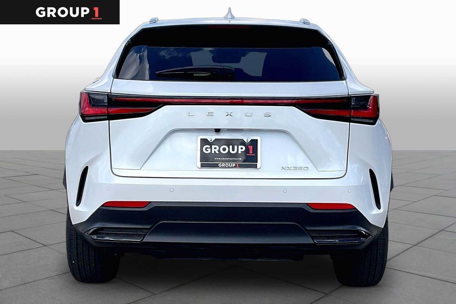Used 2025 Lexus NX 250 FWD w/ Accessory Package (2T) image 5